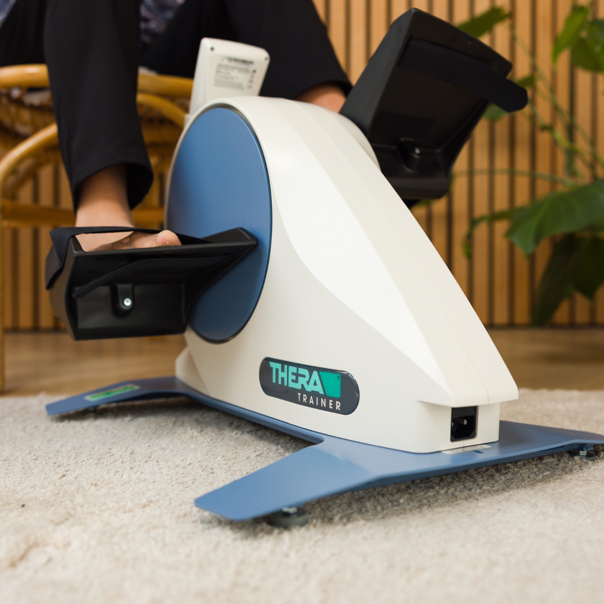 Thera-Trainer Mobi 540 käte-jalgade trenažöör closeup. Tootekood: A004_419
